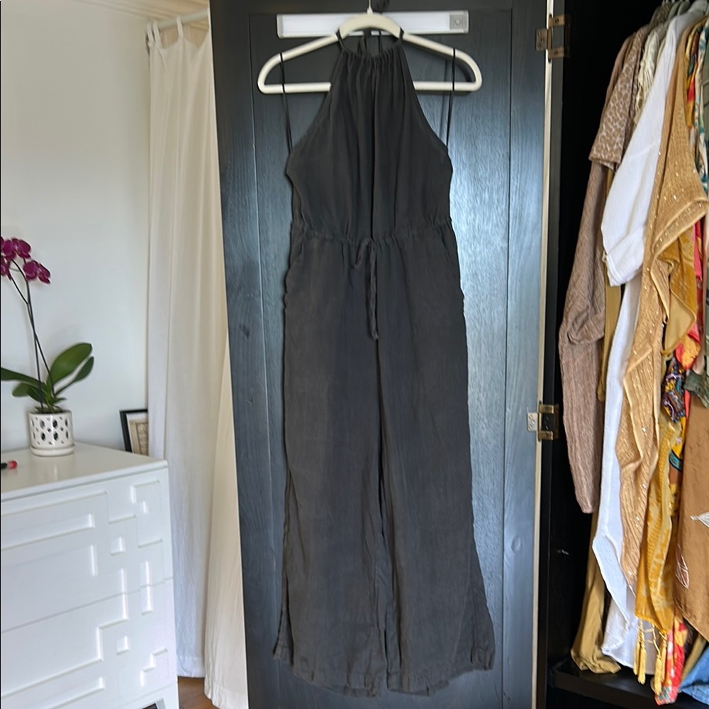 Sophisticated Black Halter Jumpsuit with Waist Detail